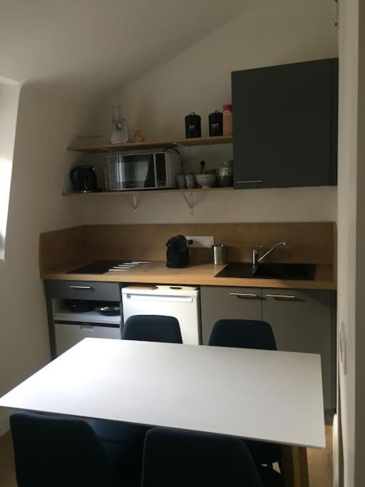 Appartement En Coeur De Ville 昂热 外观 照片